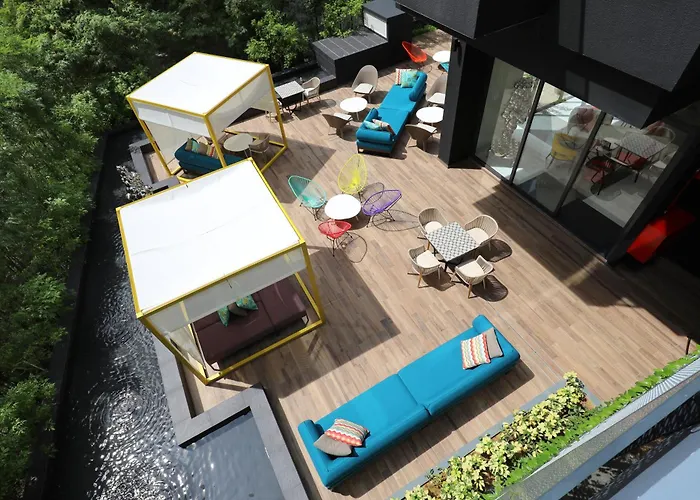 Oakwood Studios Singapore